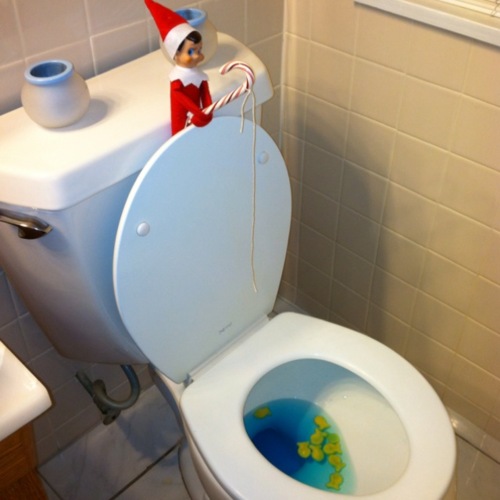 25 Genius Elf on the Shelf Ideas!