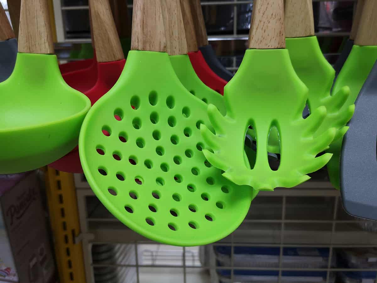 Guide to Standard Ladle Sizes (with Drawings) HowdyKitchen