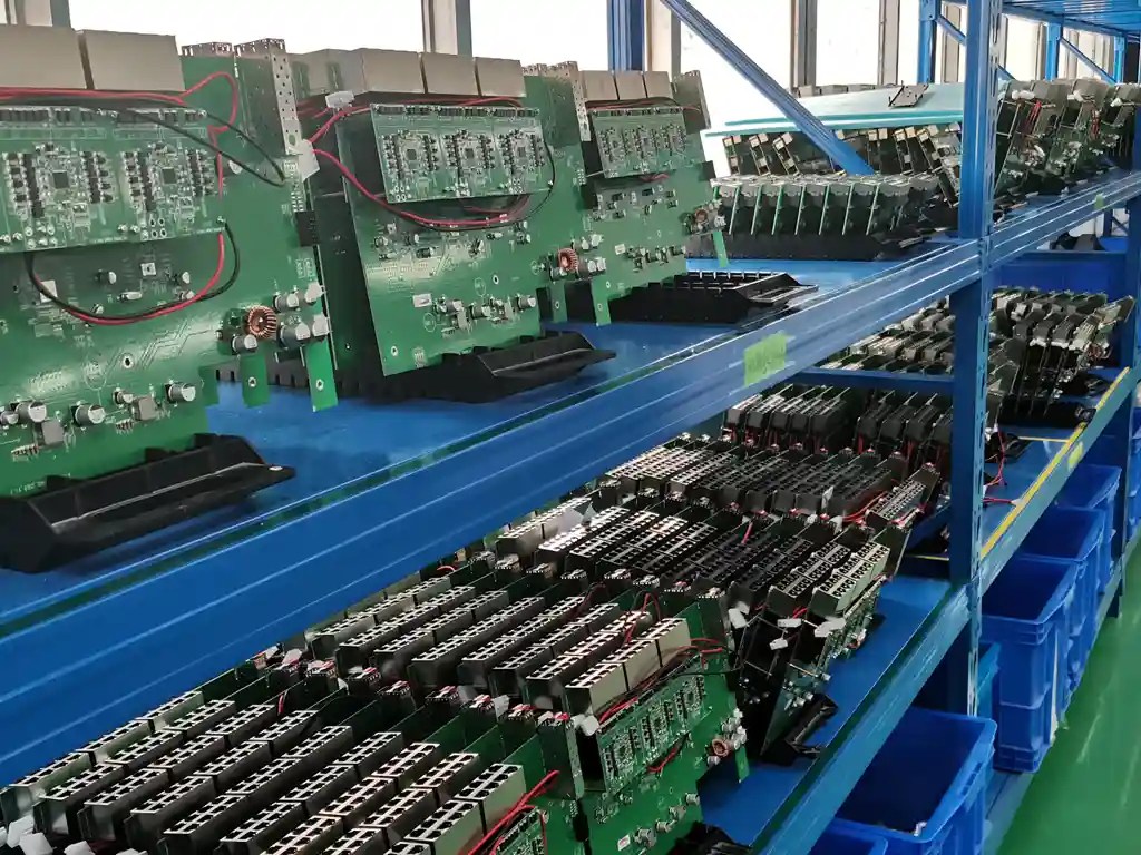 Unmanaged Switch vs Managed Our Guide to Smart Networking Choices