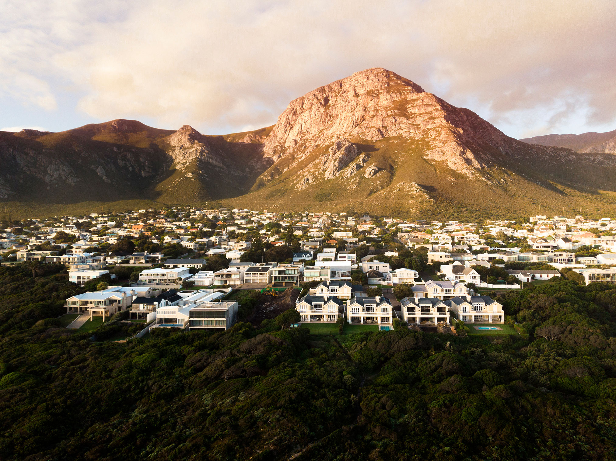 The Best Coffee Shops In Hermanus, South Africa How Far From Home