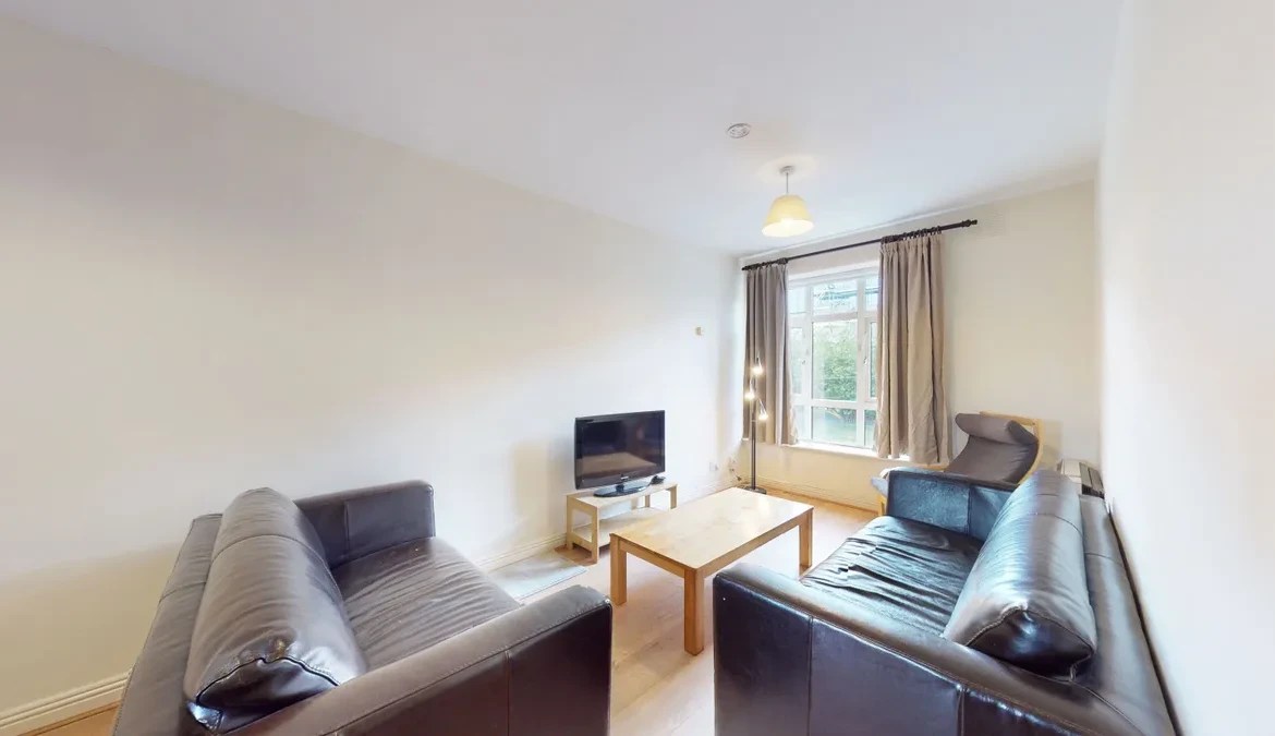 Apartment 15, Glenmalure Court, Dublin 8 Property for Sale or to Let
