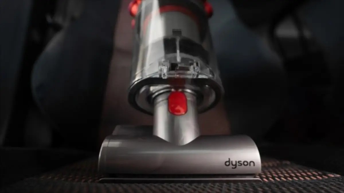 Dyson Vacuum Lost Suction? Causes and Fixes HowTL
