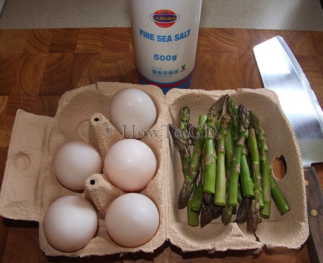 How to make softboiled duck eggs with asparagus