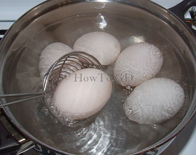 How to make softboiled duck eggs with asparagus