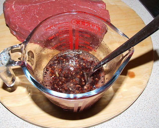 How to make wine and vinegar marinated London Broil from Round steak
