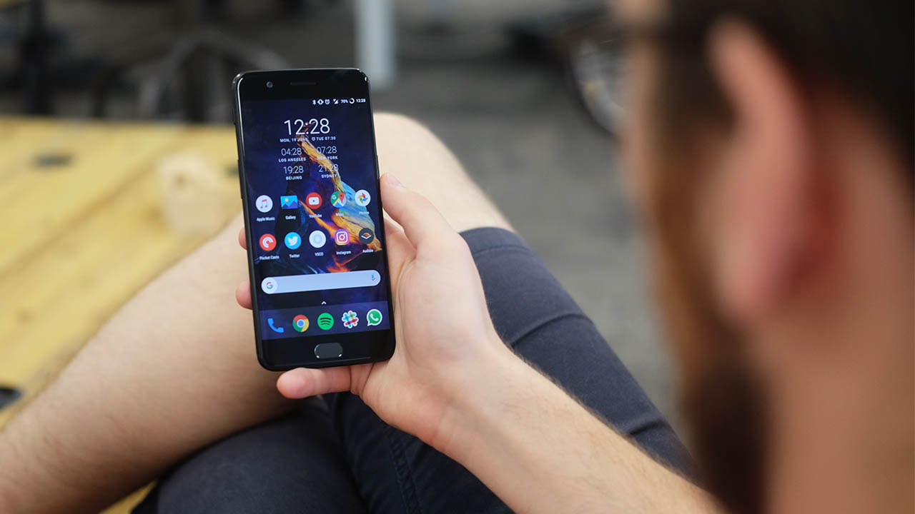 5 Tips to Get Someone's Phone Records without Knowing Howto