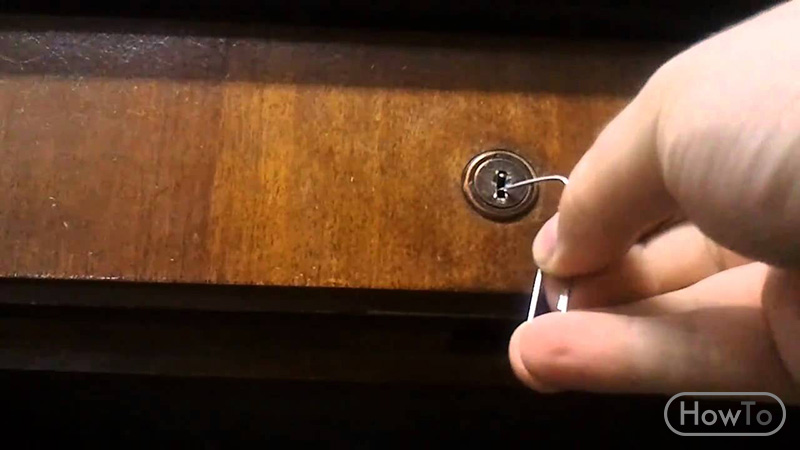 How to Pick a File Lock Without a Key Howto