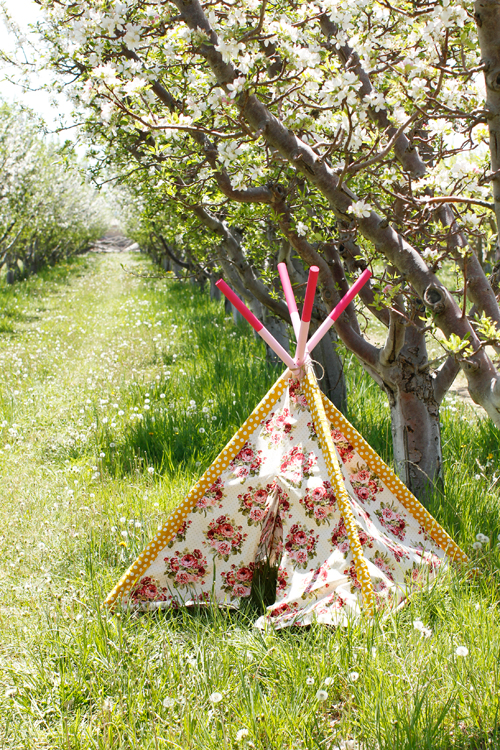 DIY Backyard Tents For Kids Ideas, Easy, Tutorial, Step By Step