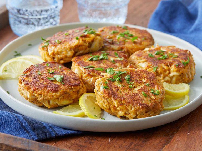 How To Cook Crab Cakes Simple & Easy To Do