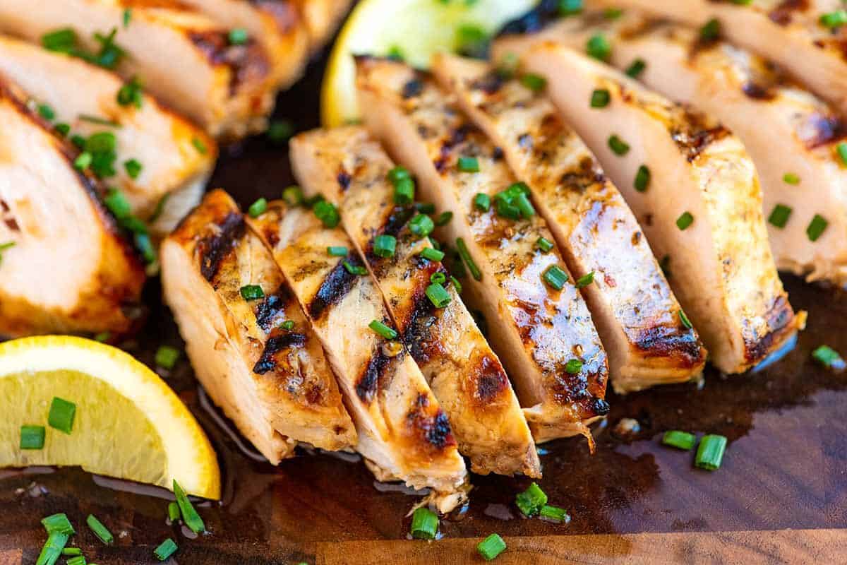 Grilled Chicken Breast Marinade Recipe Tender & Juicy