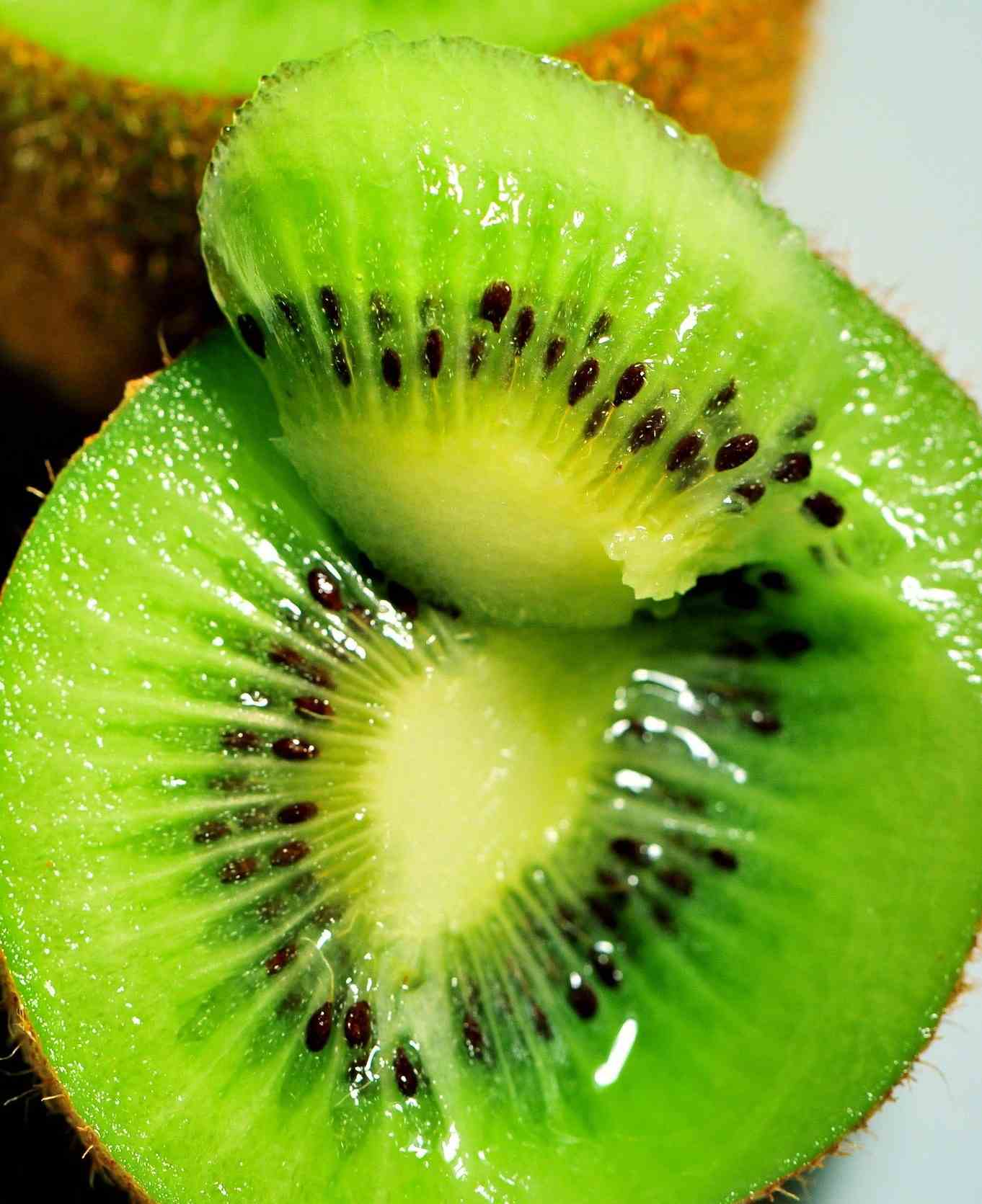 Can Kiwi Make You Fat & Cause Weight Gain?