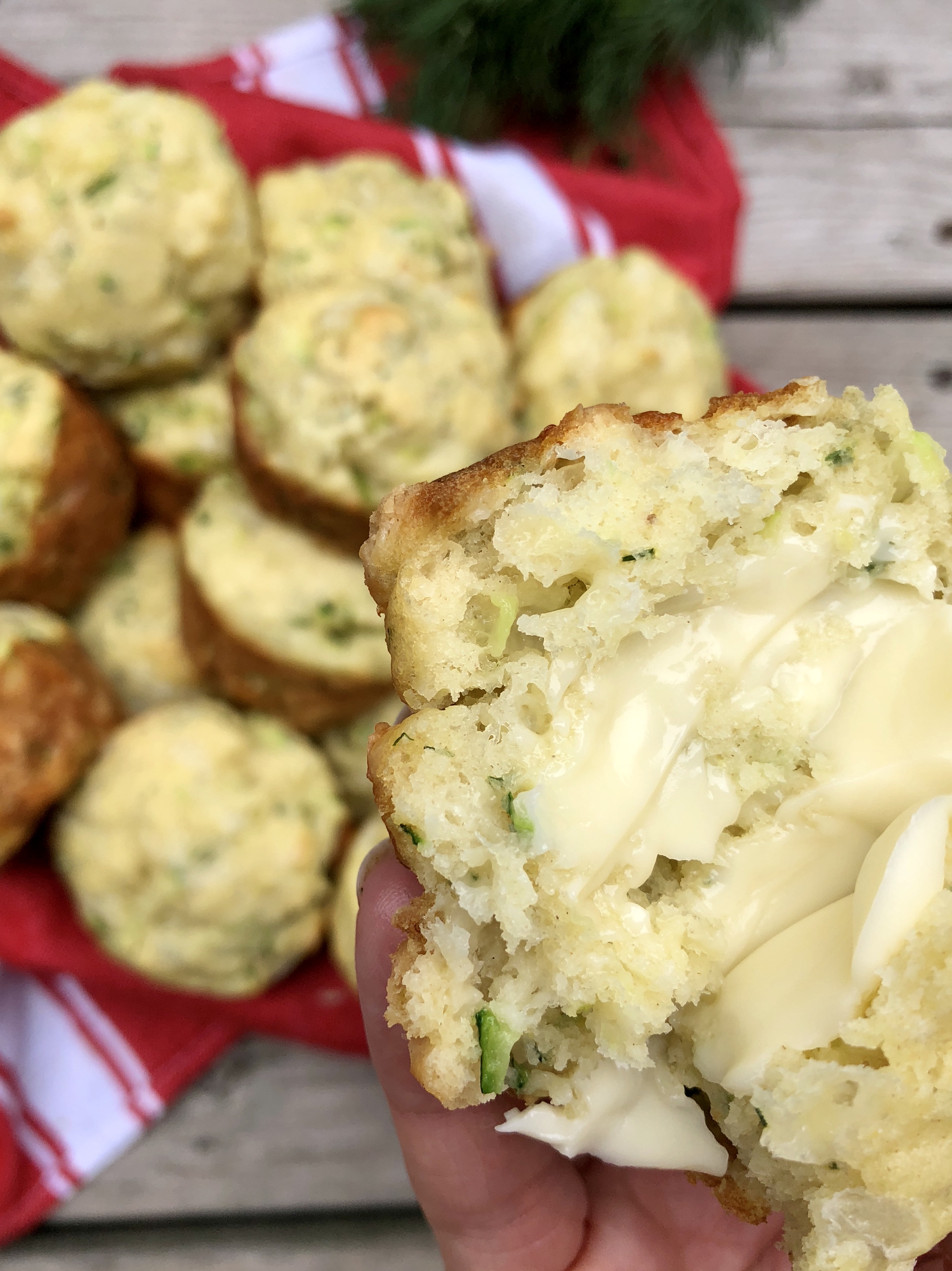 Savoury Zucchini and Cheese Muffins How to Eat