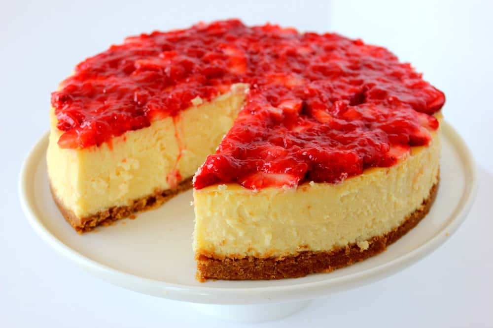 New YorkStyle Cheese Cake with Strawberry Glaze