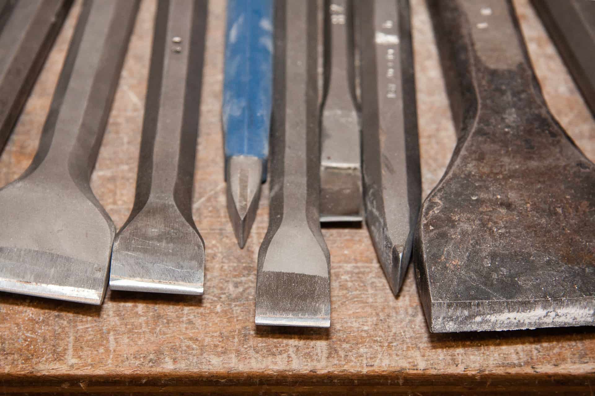 StepbyStep How to Cut Rocks with Hammer and Chisel How to Find Rocks