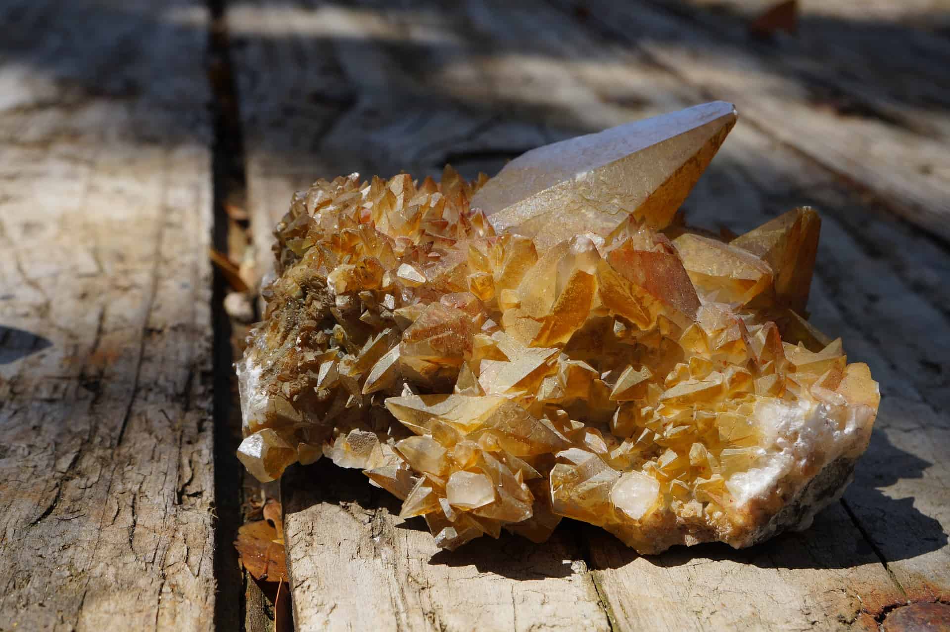 9 Best Places to Dig and Find Crystals in the USA + Useful Tips How