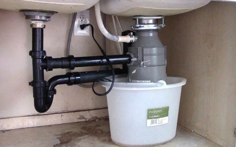 Why Garbage Disposal Won't Turn ON? 6 easy things to check How To Fix It