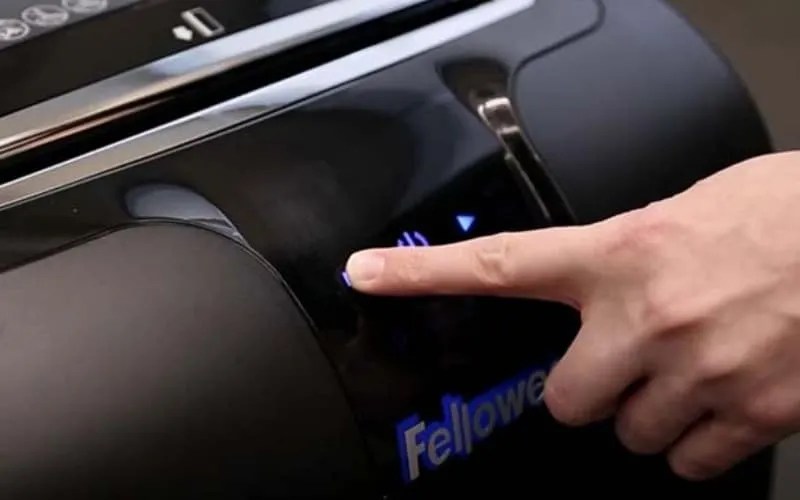 Jammed Paper Shredder Won't Feed Paper. How To Fix It? How To Fix It