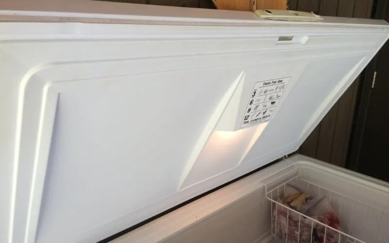 How To Fix Chest Freezer Door Seal in 3 easy steps? How To Fix It