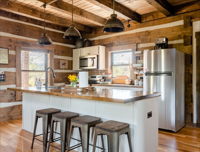 Charming Log Cabin In North Carolina