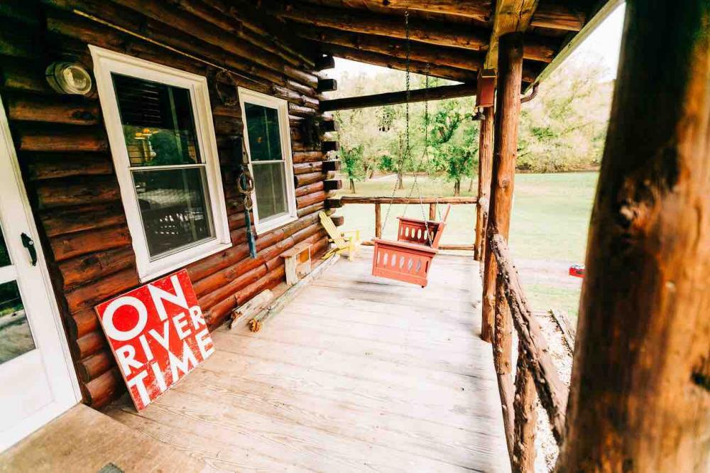 Stunning Shenandoah River Retreat In Virginia