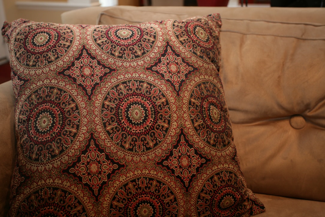 Accent Pillows Small Purchase Makes a BIG Change How to Nest for Less™