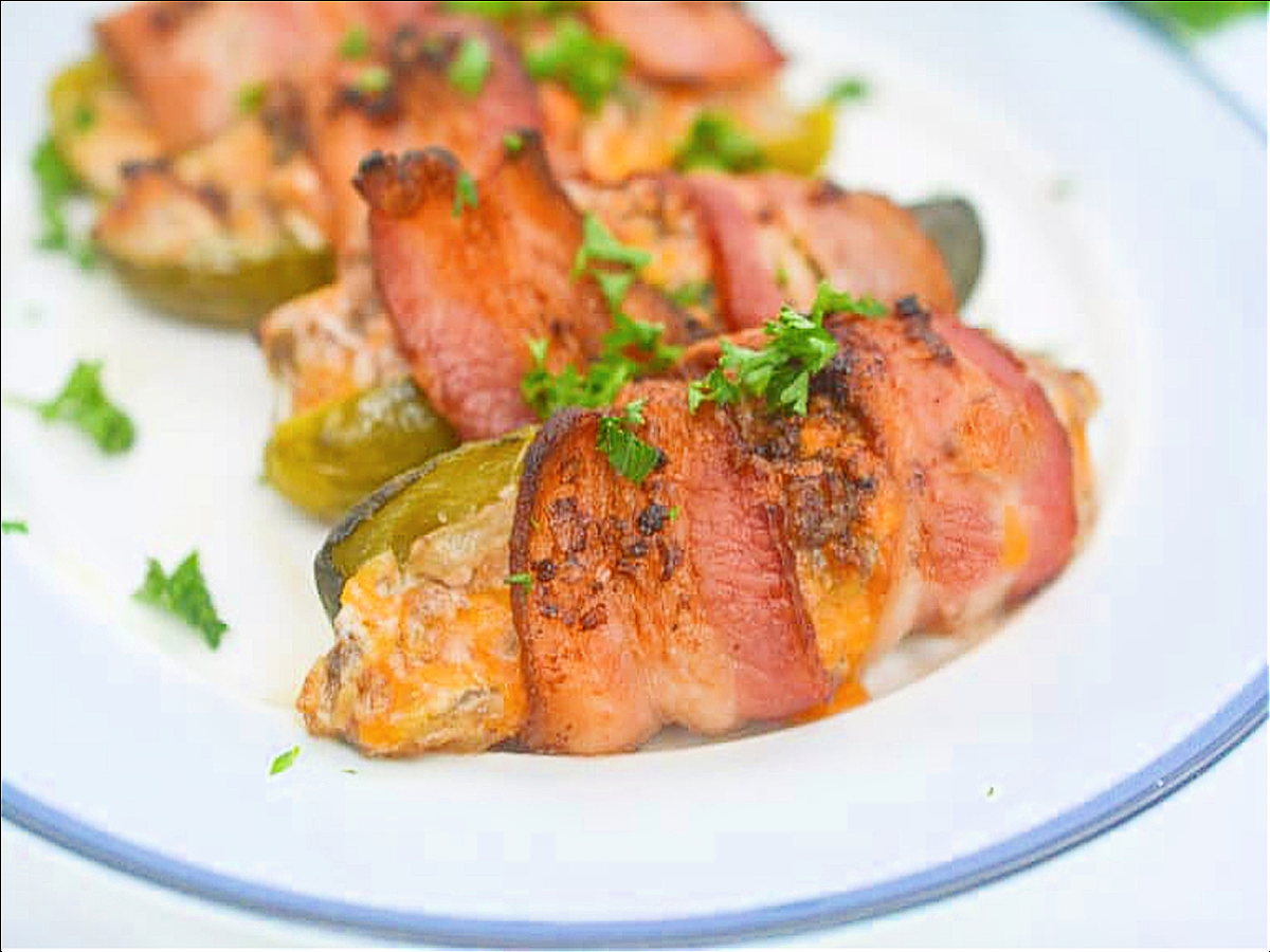 Keto Bacon Wrapped Cheeseburger Pickle Poppers