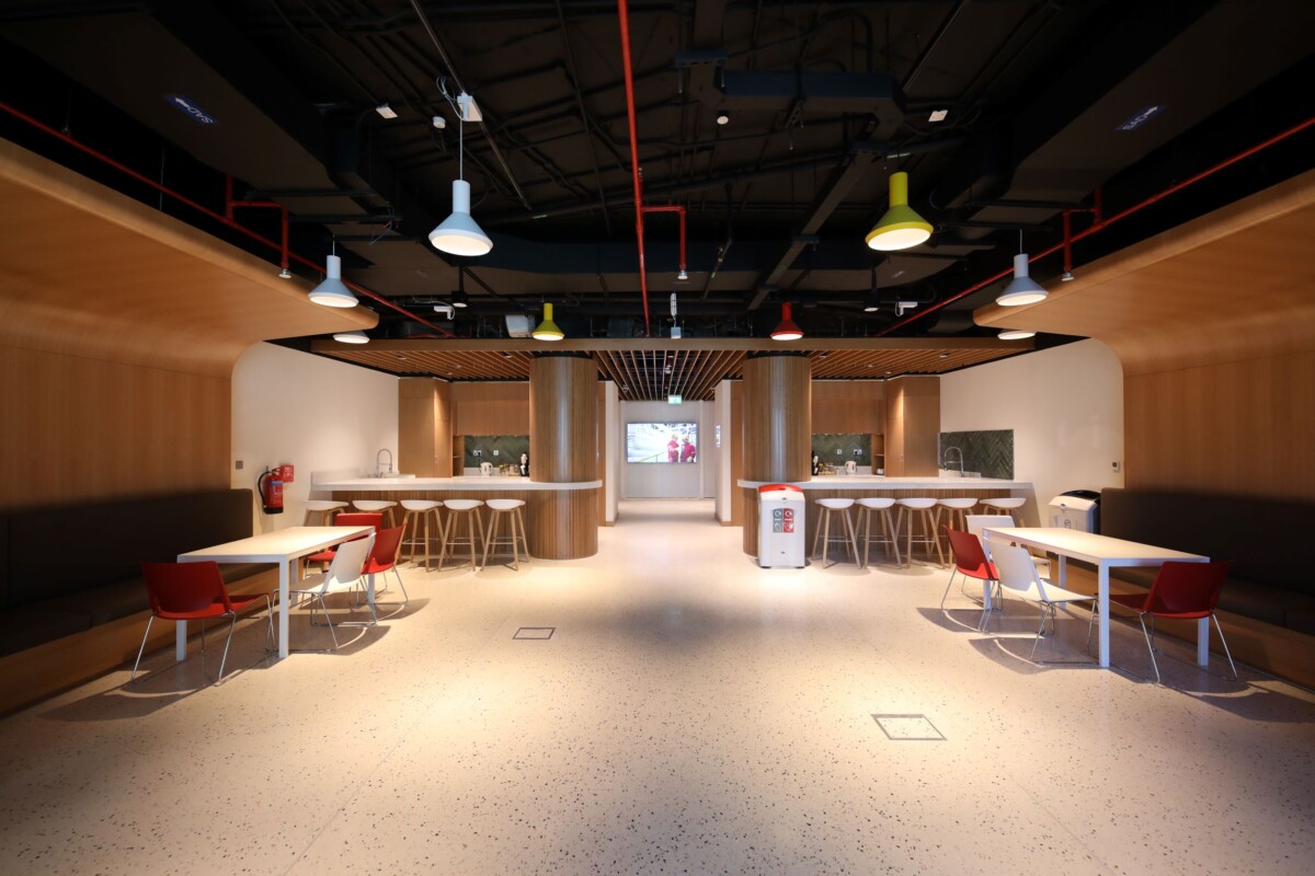 Shell Corporate Offices Tower 121 The Pearl How United Services