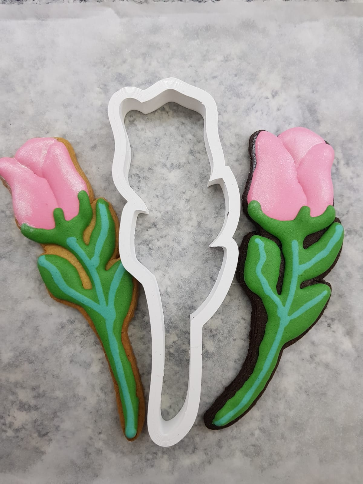 Stem Rose 2 Cookie Cutter HowZedBra