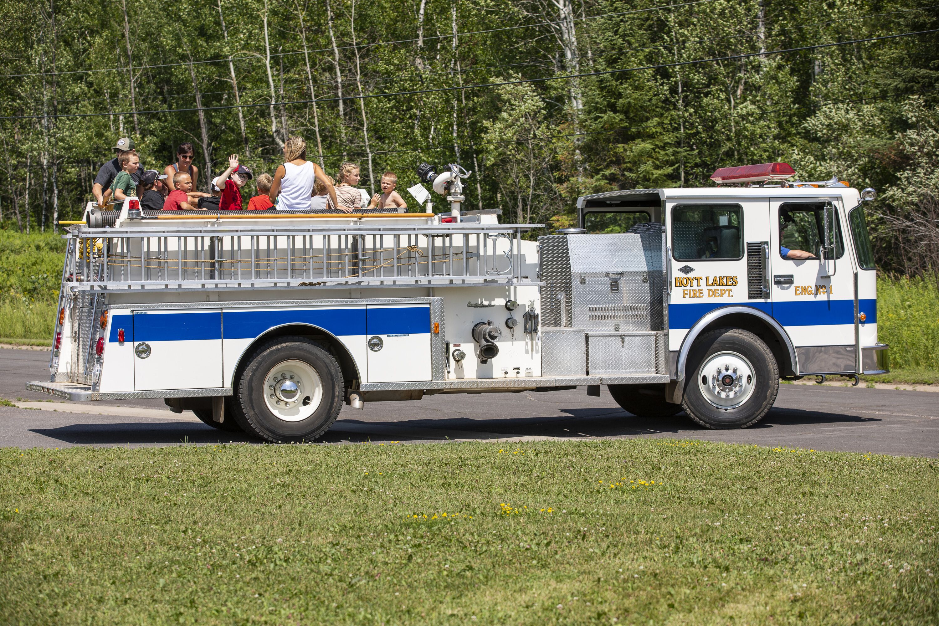 Parade Main Street Hoyt Lakes Water Carnival