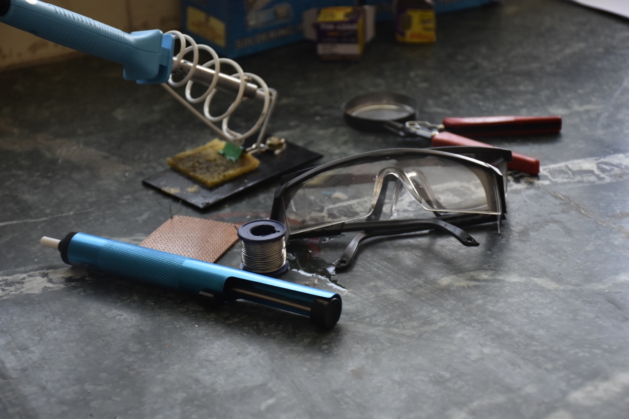 Setting Up 10 Budget Soldering Stations