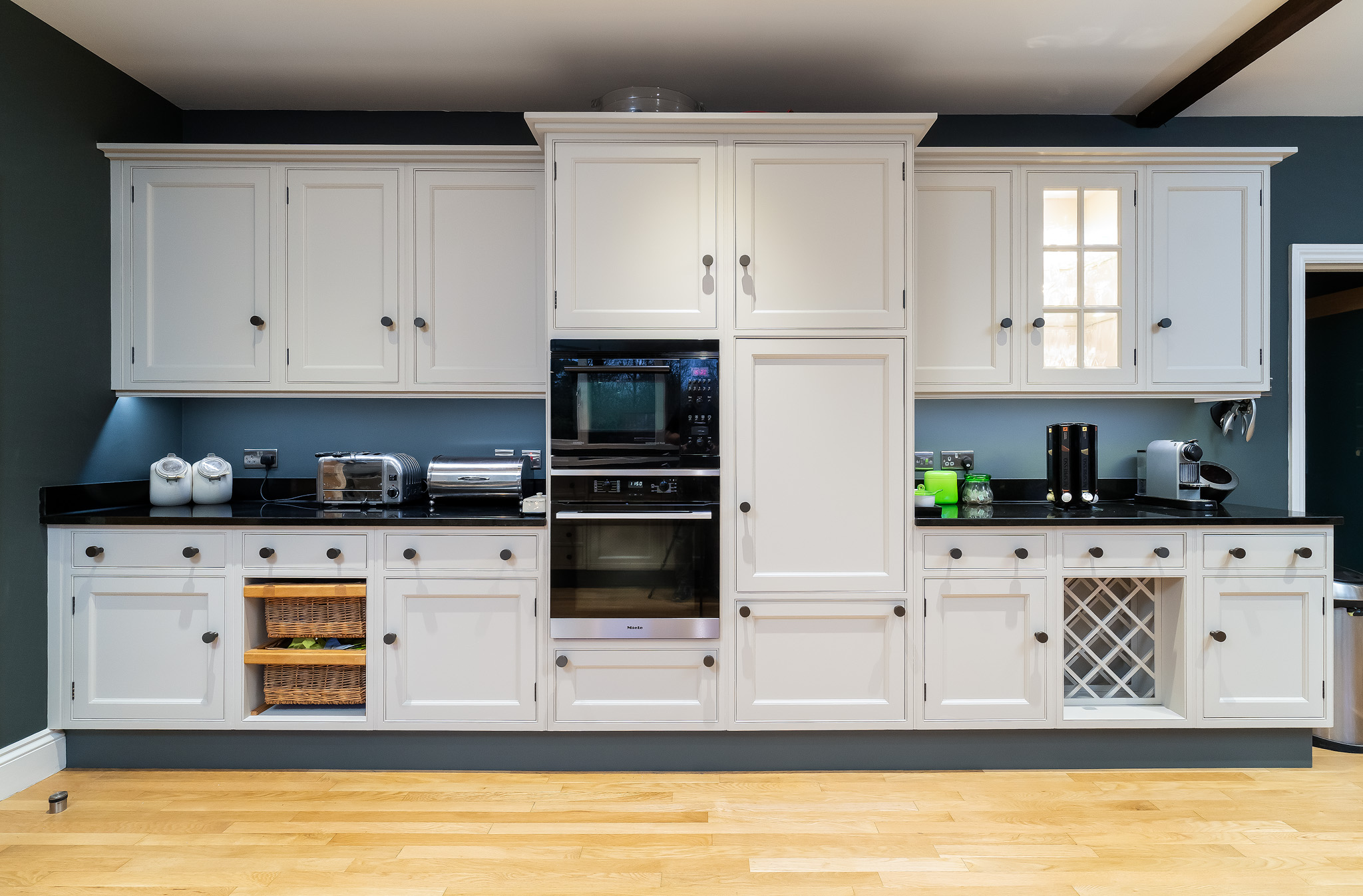 Kitchen painters Newbury Berkshire Hand Painted Kitchens UK