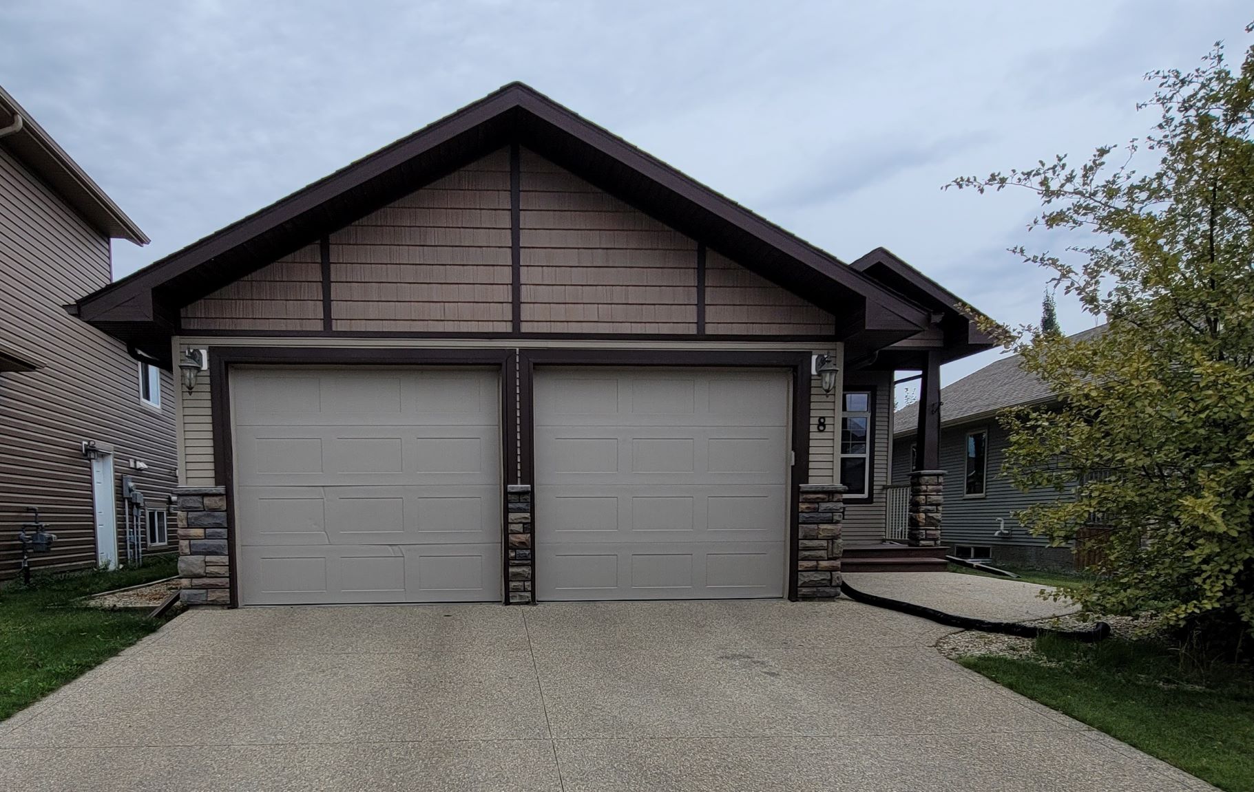 Sylvan Lake House For Rent 4 Bedrooms 3 Bathrooms Price 2,300