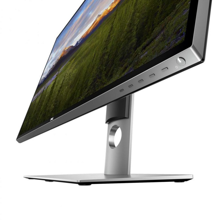 "Monitor Dell 32'' IPS, Resolution 8K 7680 x 4320 at HQ Store
