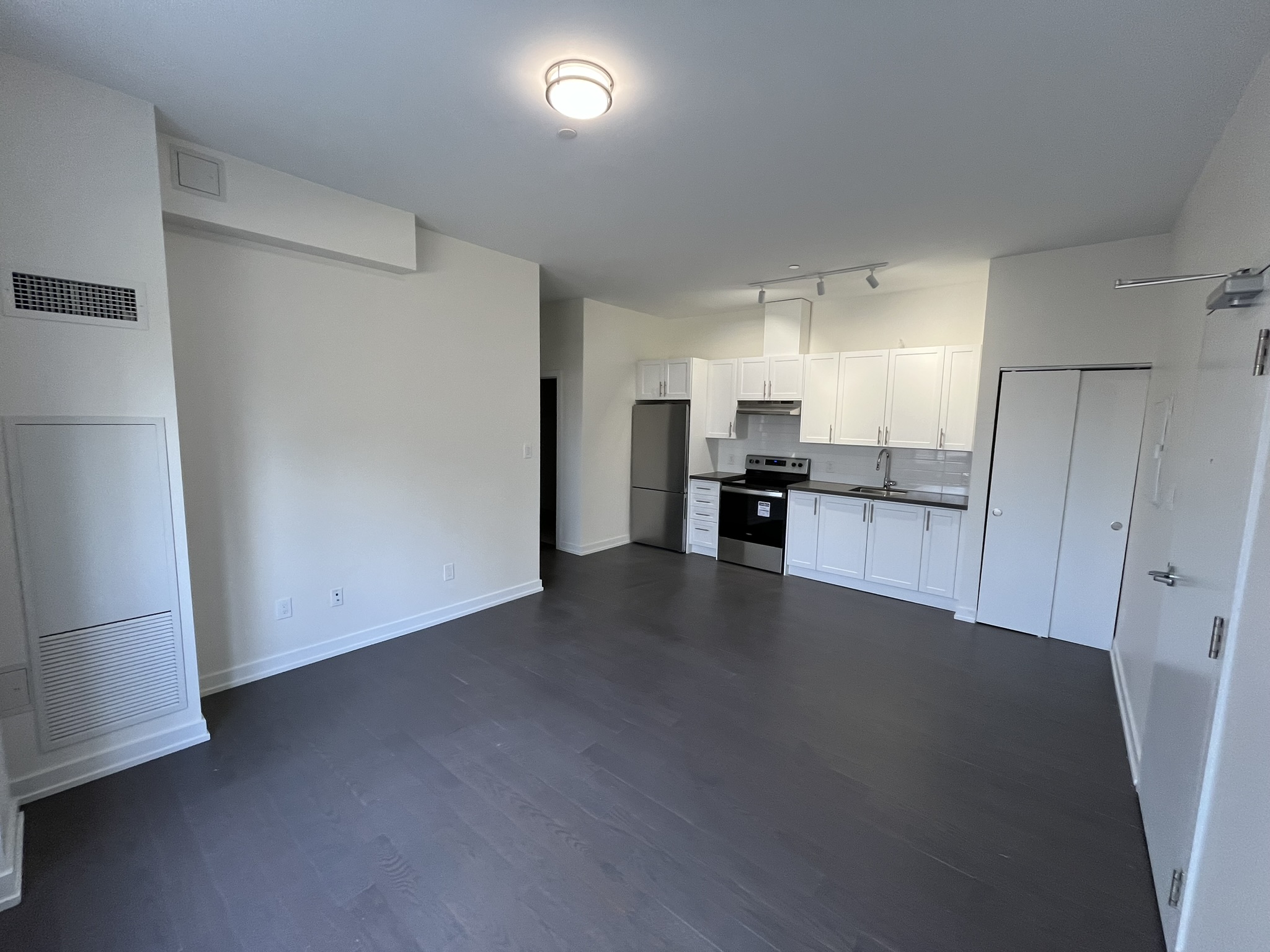 Apartment for rent at 46 Panorama Court H&R Property Management