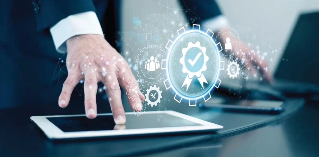 Awardco to hold Q3 Summit HrTech Cube