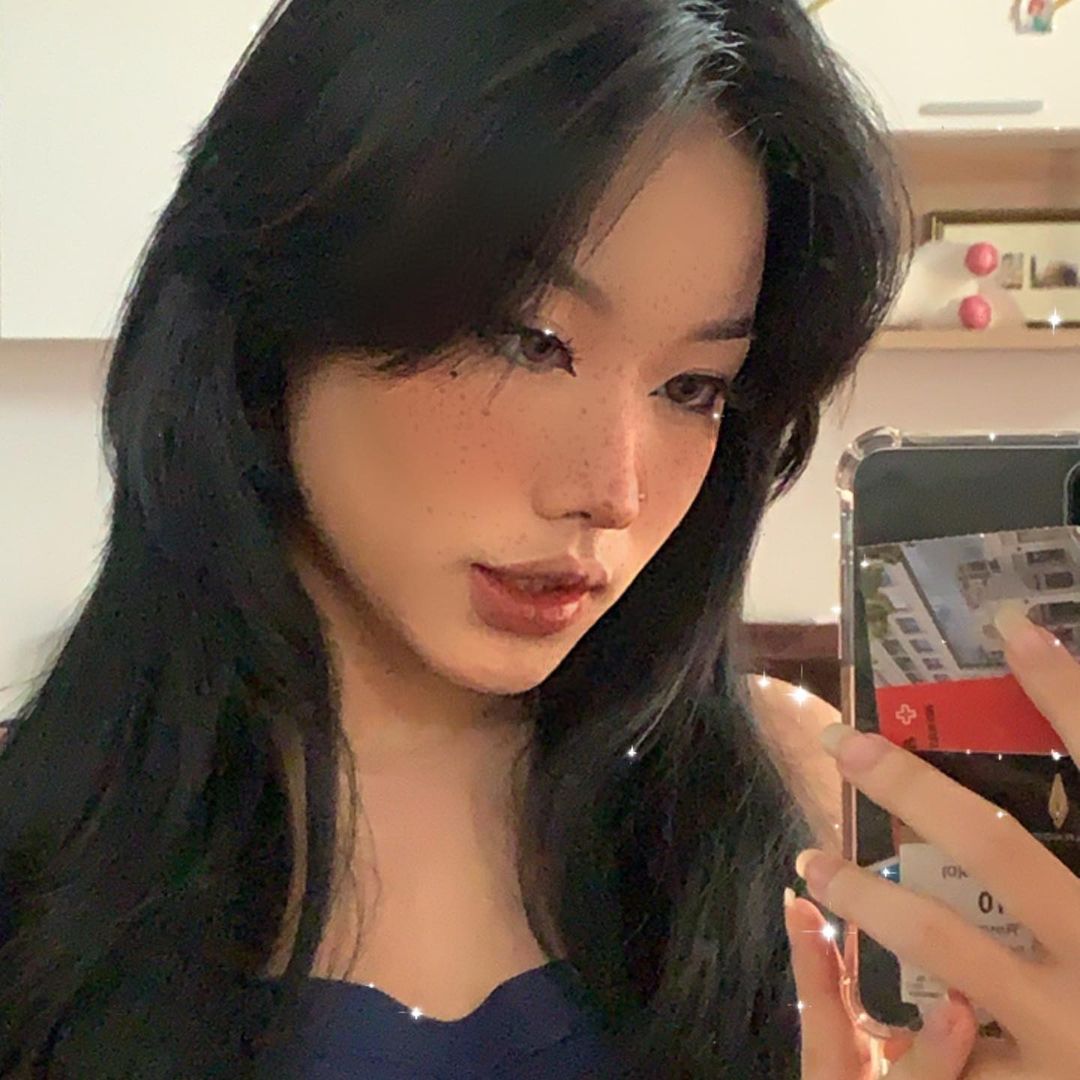 urfreakgemini – Hoastie – Adult Gallery Host