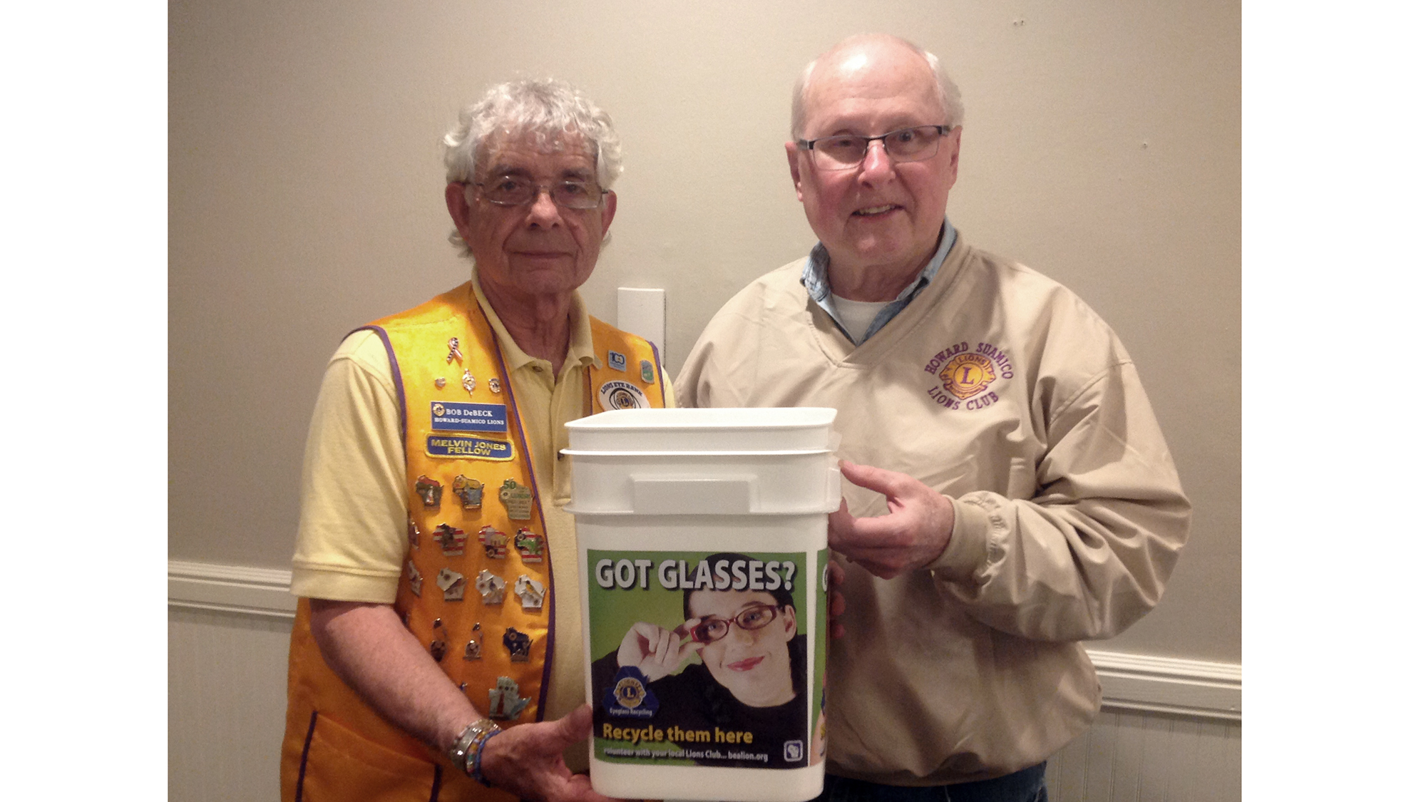 Lions collect eyeglasses for those in need