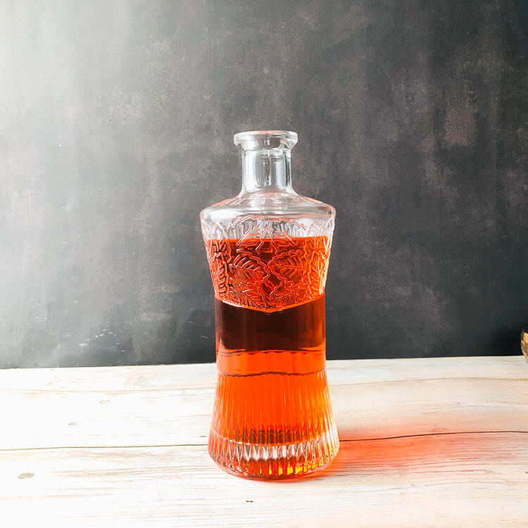 Custom Embossed Glass Bottle PROFESSIONAL GLASS BOTTLE MANUFACTURER