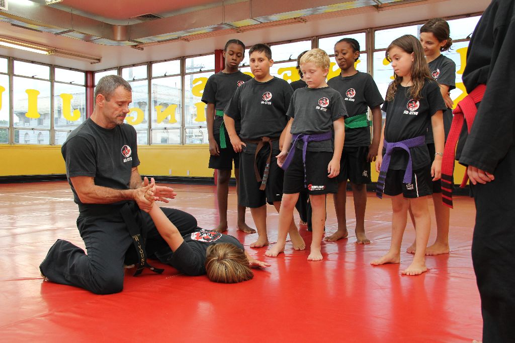 Hamilton School of Martial Arts Jiu Jitsu MMA Kickboxing Ontario