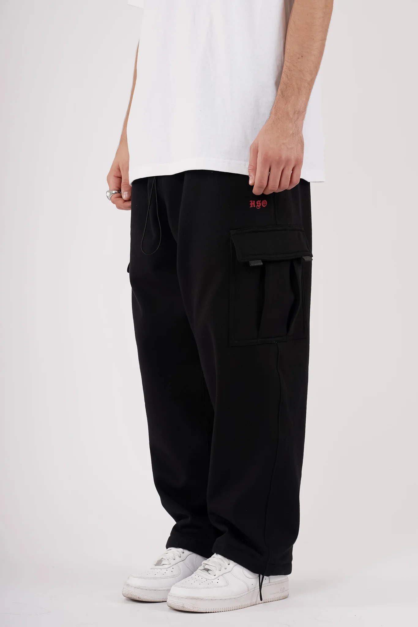 BAGGY CARGO PANTS IN BLACK HSO