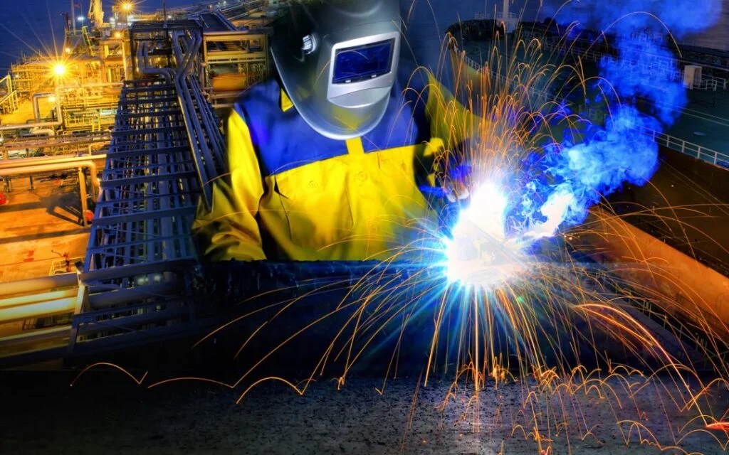 Controlling Hazardous Fume and Gases during Welding. HSSE WORLD