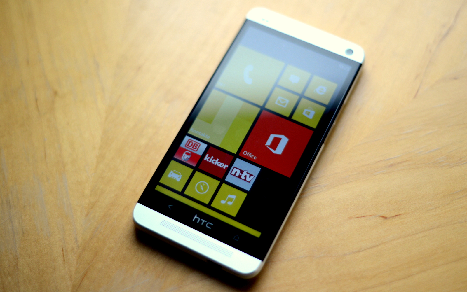 Dualbooting phones may be the change HTC needs HTC Source