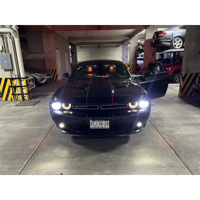Dodge Challenger 2015, Coctelera