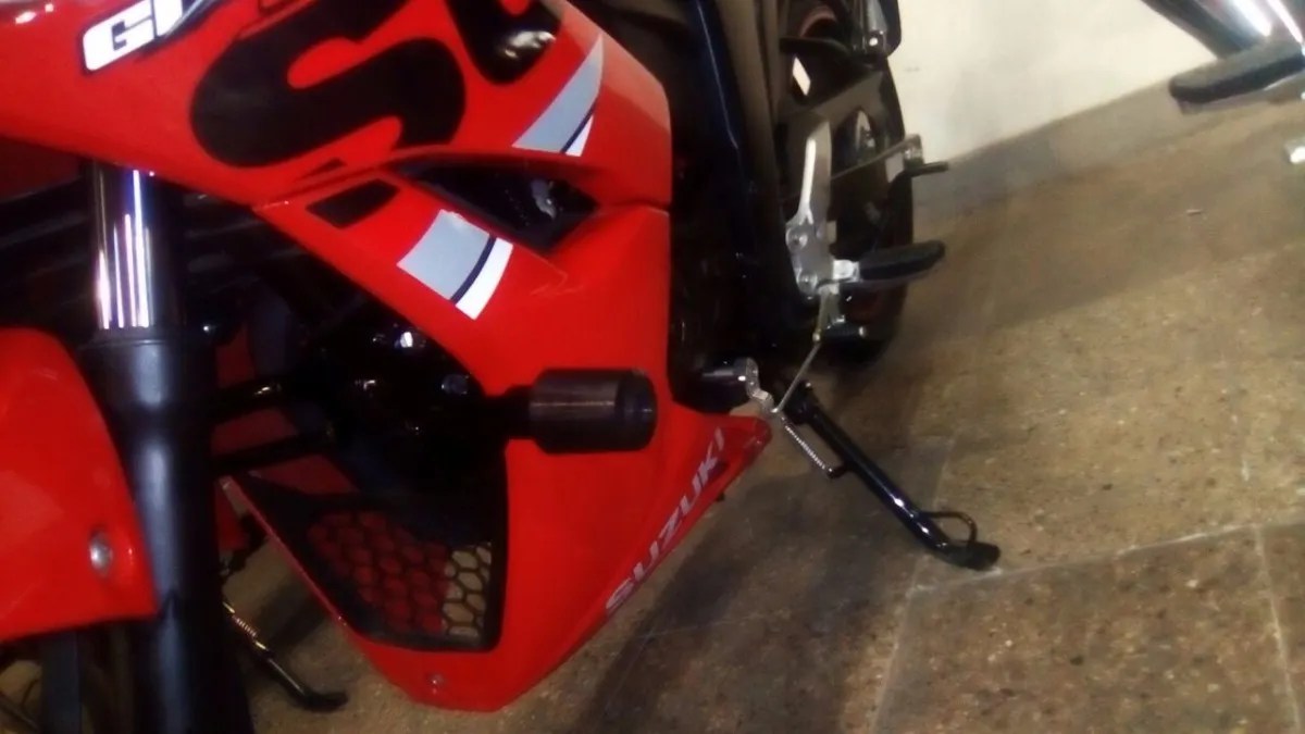 Slider Suzuki Gixxer Sf Mebuscar Chile