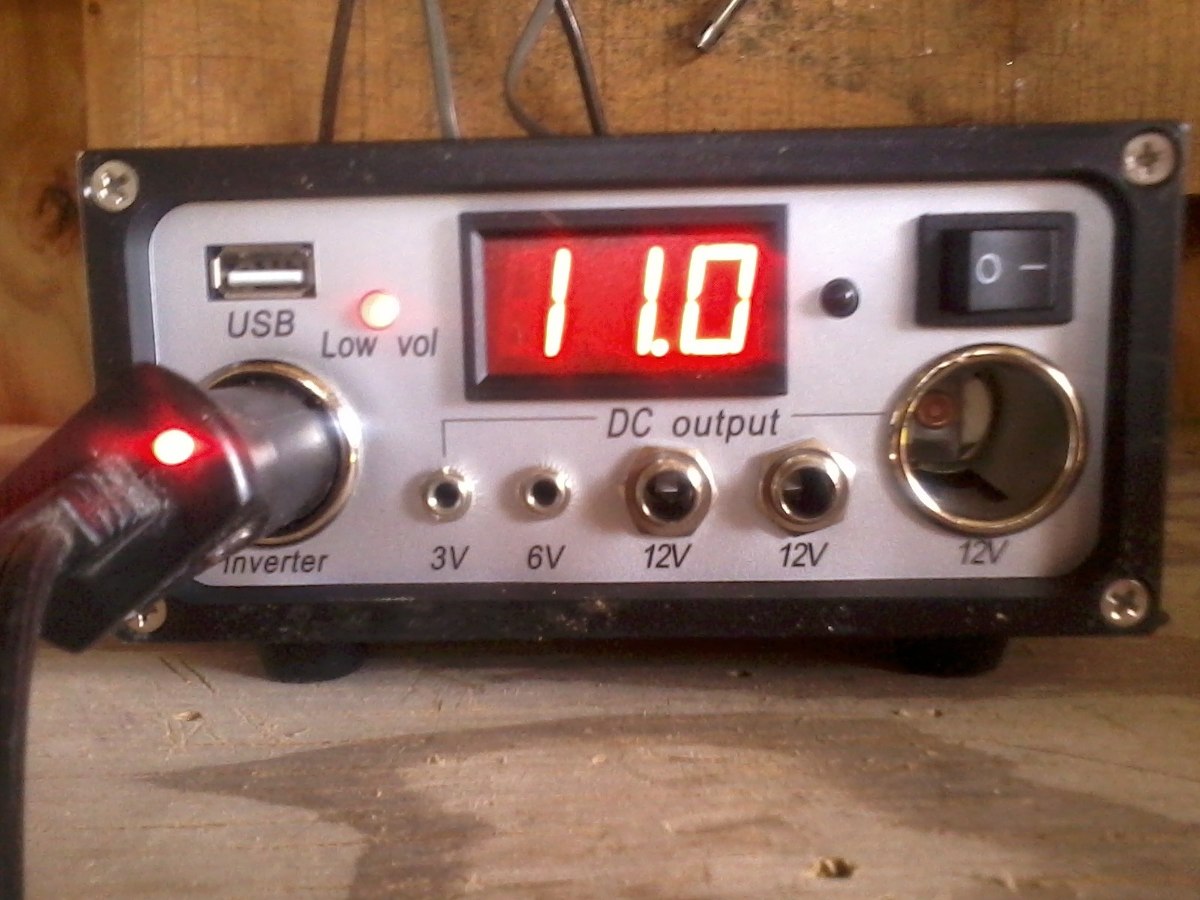 Kit 100 Watts Panel Solar Con Caja De Control Voltios 10 Amp Mercado