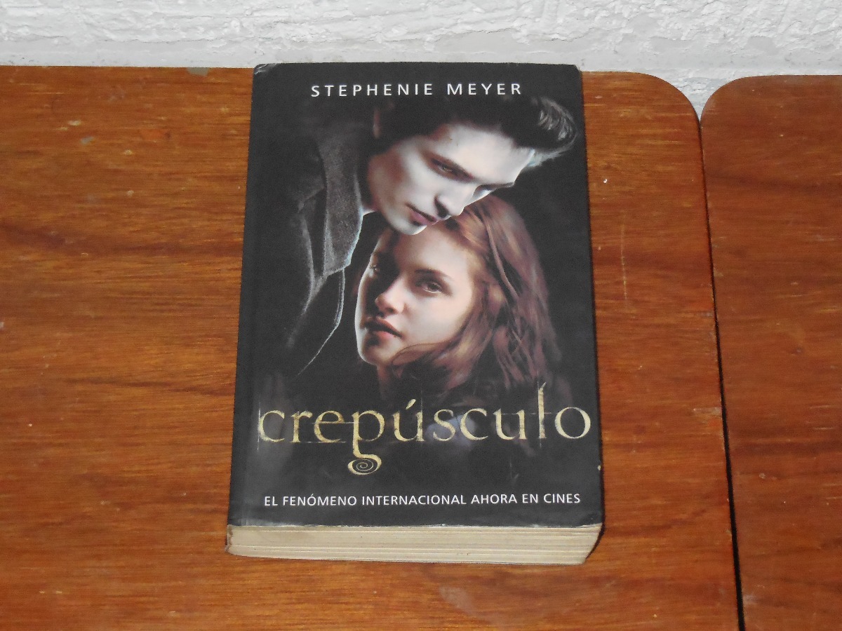 Libro Crepusculo Es Español Mercado Libre