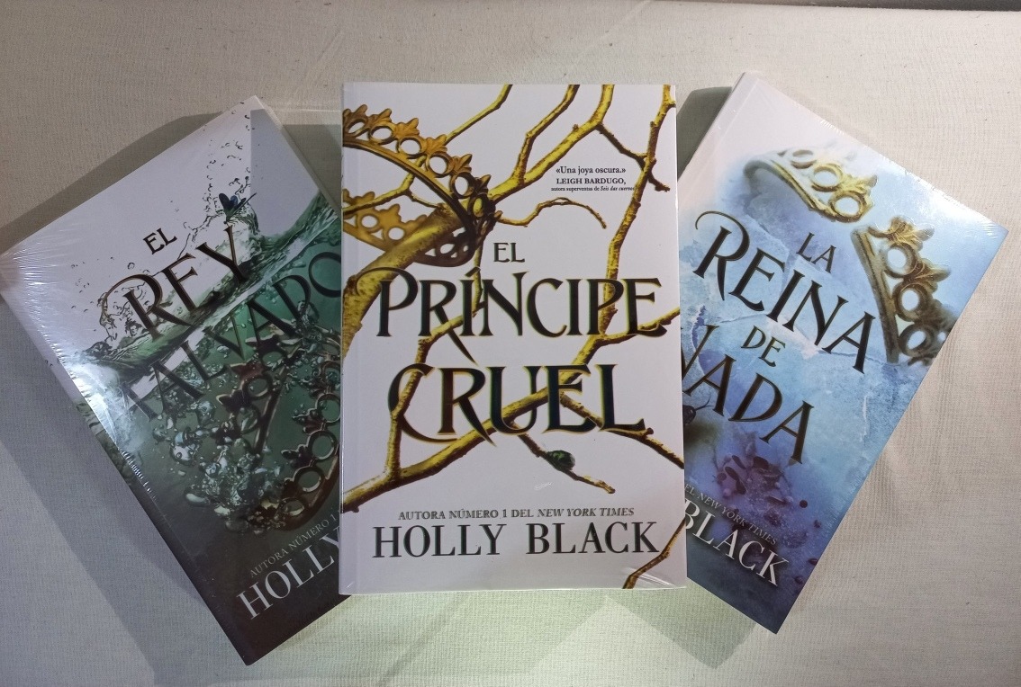 Trilogia Los Habitantes Del Aire El Príncipe Cruel Meses sin intereses