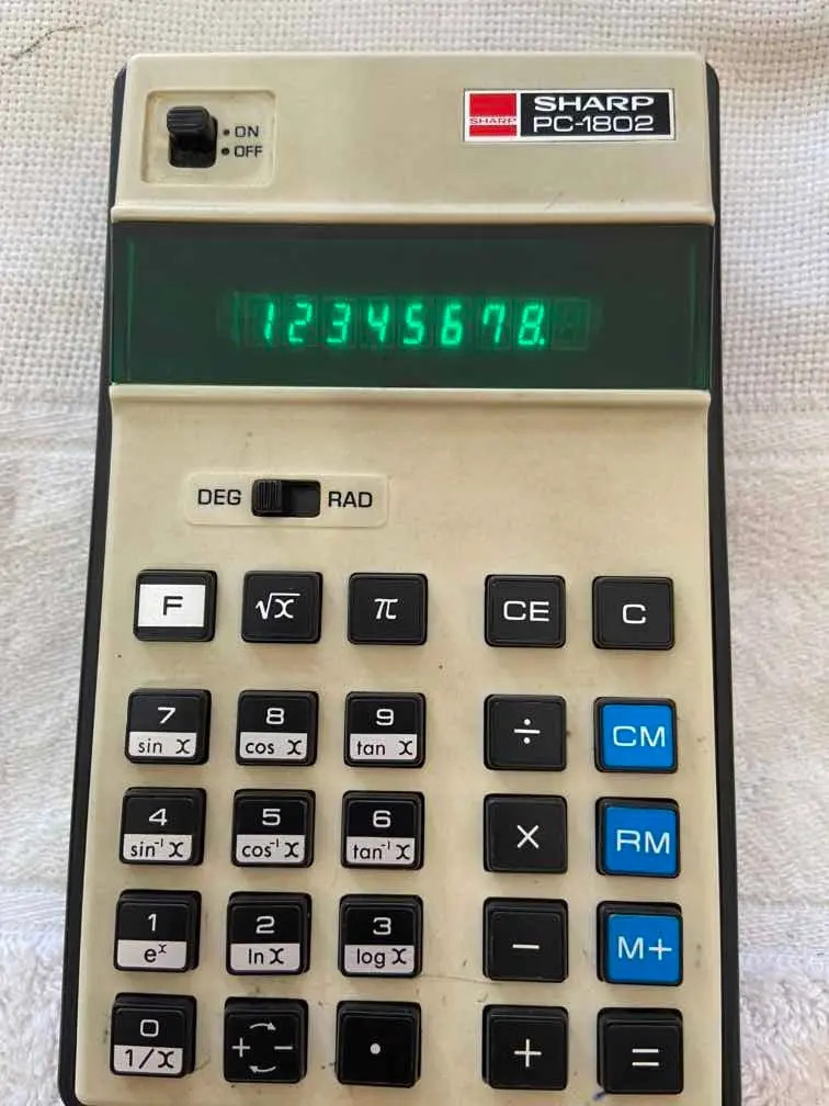 Antiga Calculadora Sharp Modelo Pc 1802 Mercado Livre