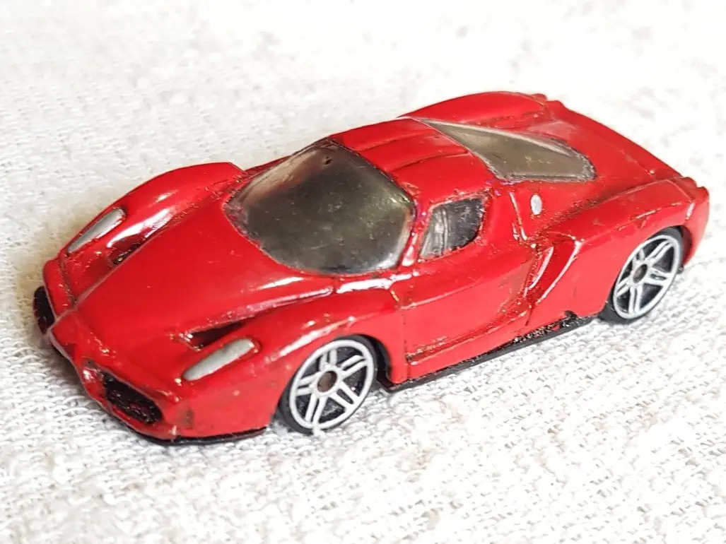 Enzo Ferrari, Hot Wheels, Malasia 2002 1ra Edición, Retocado Mercado