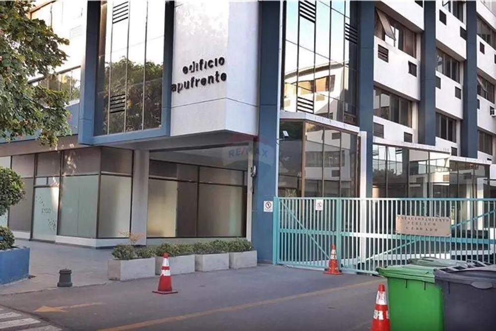 Estupenda Oficina, Apoquindo / Metro Manquehue Mercado Libre